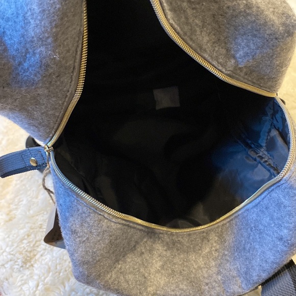 NWT Azzaro Parfums - recycled felt backpack - Picture 4 of 5